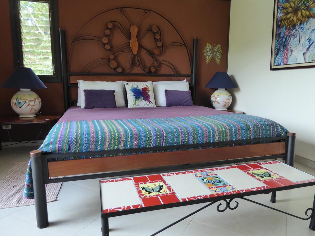 Lucky Bug Bed And Breakfast Nuevo Arenal Habitación foto