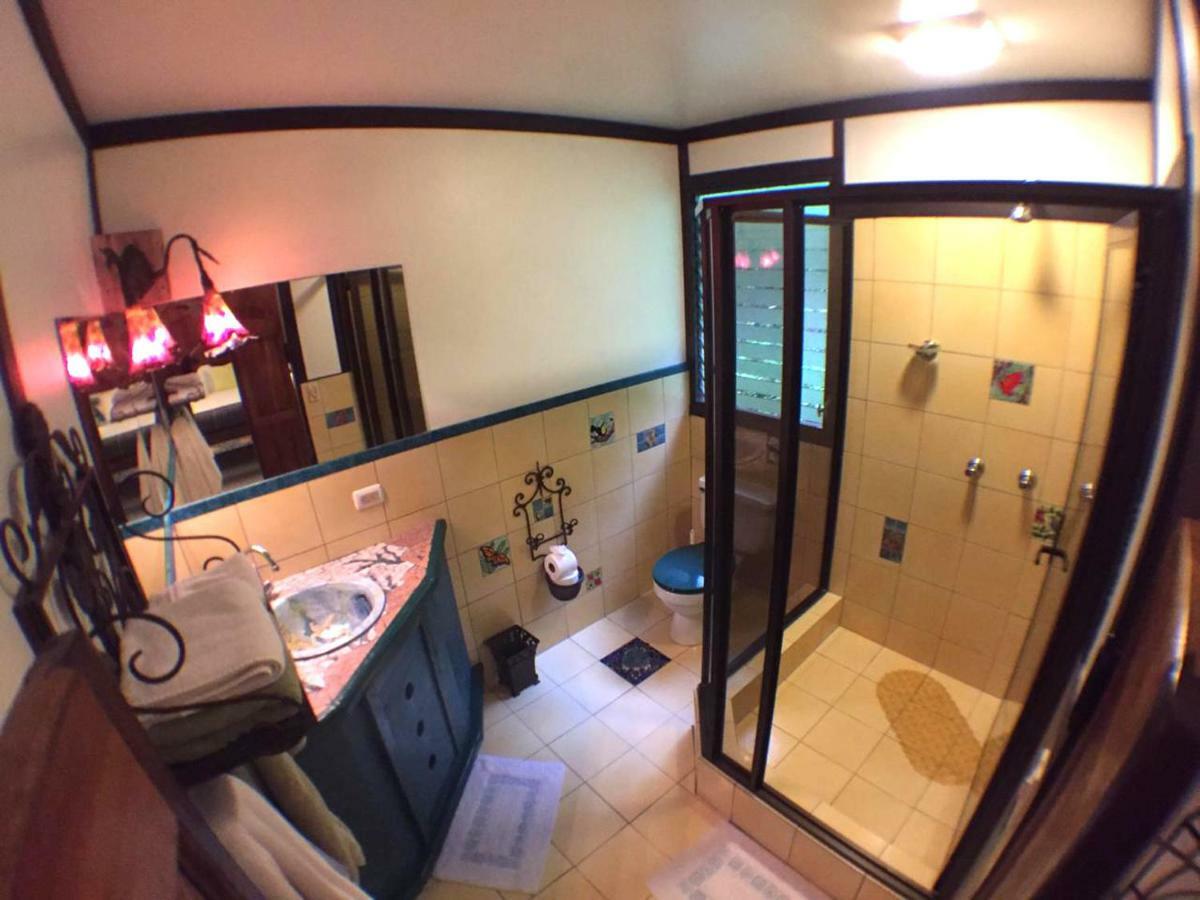 Lucky Bug Bed And Breakfast Nuevo Arenal Exterior foto